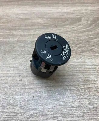 BMW 3 E90 E91 Passenger airbag on/off switch 6974643