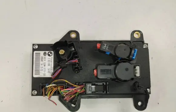 BMW 7 E65 E66 Other relay 6923898