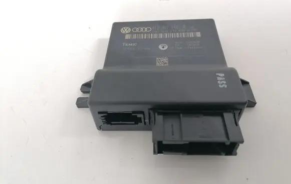 Audi Q7 4L Gateway control module 4L0907468B
