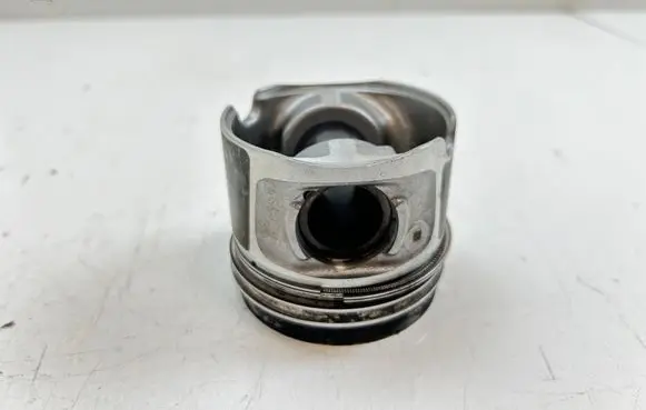 Piston