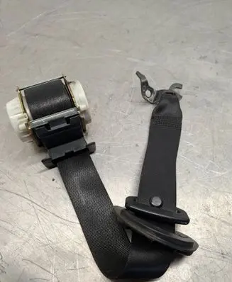 BMW 3 E90 E91 Front seatbelt S17069955 33035173B