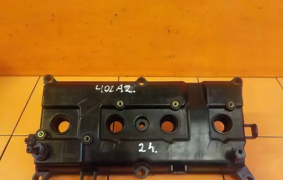 Nissan Qashqai+2 Rocker cam cover 031