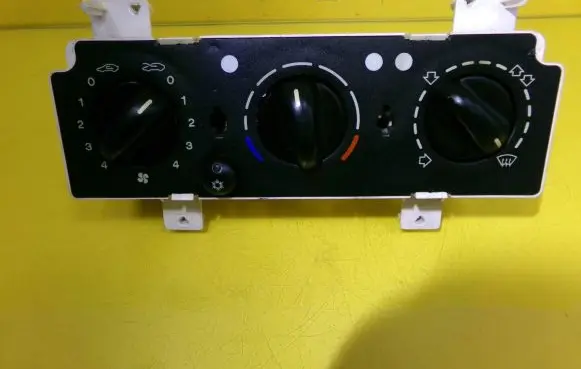 Citroen Xsara Climate control unit 830220233F