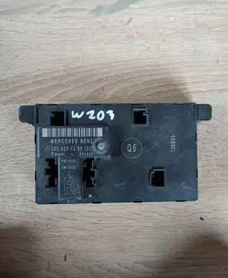 Mercedes-Benz C W203 Door control unit/module a2038201285