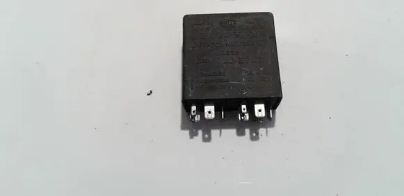 Audi A6 S6 C4 4A Other relay 5KG00656800 5KG006568-00