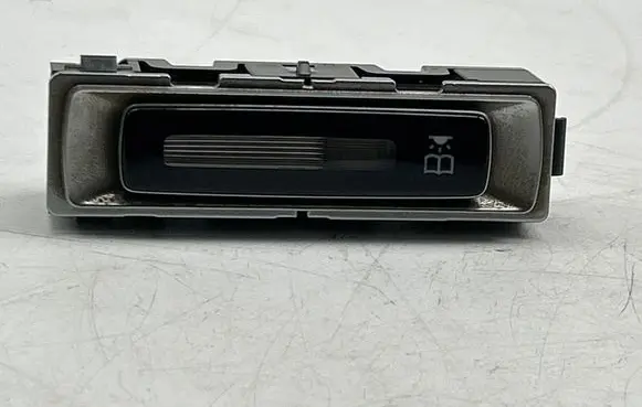 Mercedes-Benz C W206 Rear seat light A2069067100 ZGS001Q01
