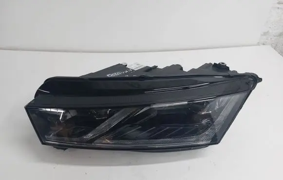 Skoda Octavia Mk4 Headlight/headlamp 5E4941015B 0301118233AC LE18A6419