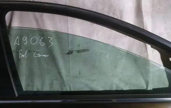 Fiat Croma Front door window glass four-door
