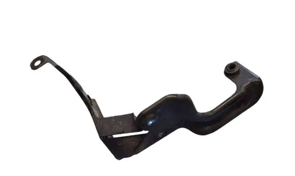 Audi A6 S6 C6 4F Intercooler pipe mounting bracket 4F0145814