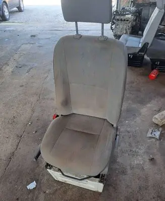 Volkswagen Crafter Front driver seat Nocode