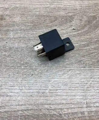 Audi 80 90 S2 B4 Other relay PRE0004