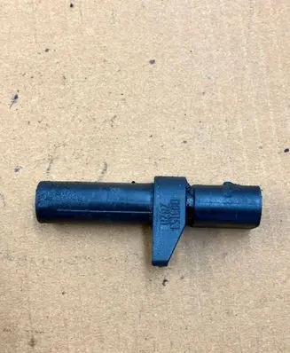 Mercedes-Benz E W211 Crankshaft position sensor 003153 0031532828