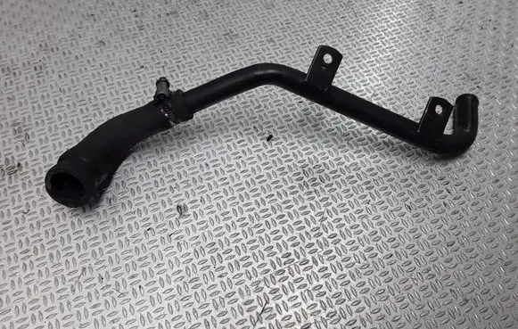 Mercedes-Benz Sprinter W901 W902 W903 W904 Engine coolant pipe/hose