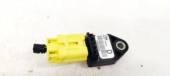 Toyota Corolla Verso AR10 Airbag deployment crash/impact sensor 898310W010 89831-0W010