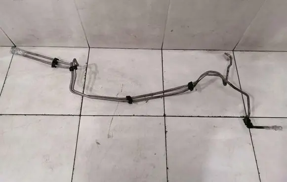 Mercedes-Benz S W222 Engine coolant pipe/hose A2223201453