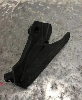 Volkswagen Tiguan Accelerator throttle pedal 1K1721503BDBILI 1K1721503BD