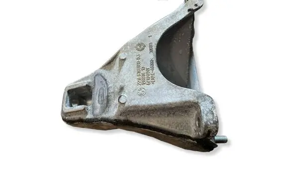 BMW X3 F25 Engine mounting bracket 6784830 22116784830