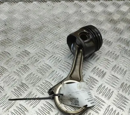 Jaguar XJ X350 Piston 
