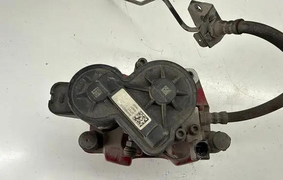 Alfa Romeo Stelvio Rear brake caliper 00505632530