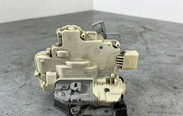 Audi Q7 4L Rear door lock 3C4839016C