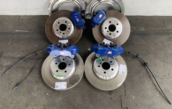 BMW 5 F10 F11 Rear brake disc 8831464