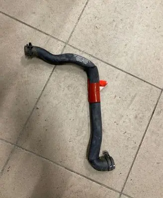 Mercedes-Benz CLS C218 X218 Engine coolant pipe/hose A2188309000