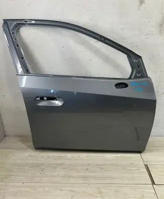 BMW 2 Active Tourer U06 Front door