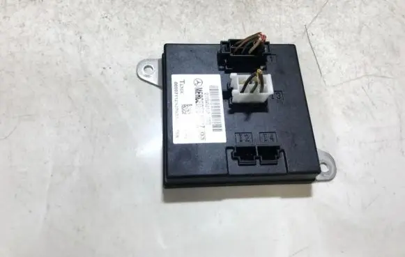 Mercedes-Benz E W211 Other control units/modules 2115452132