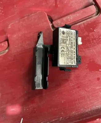 BMW 5 E39 Immobilizer control unit/module 25811510 61358362337