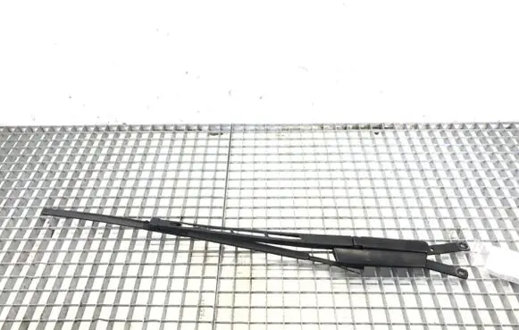 Audi Q7 4L Front wiper blade arm