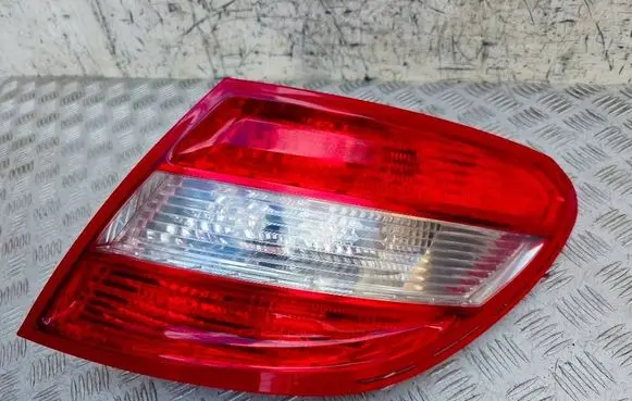 Mercedes-Benz C W204 Rear/tail lights 2048200264