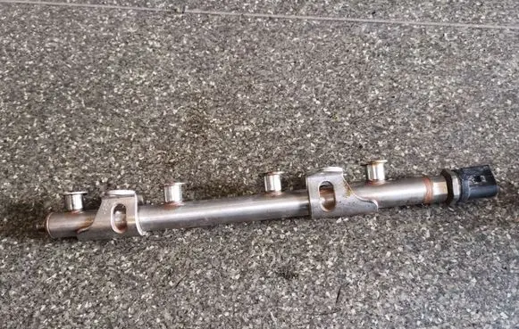 Fuel main line pipe