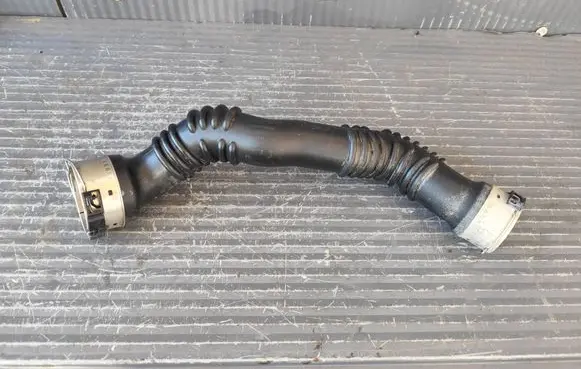 KIA Sportage Air intake hose/pipe 282602M410