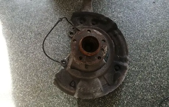 BMW 7 F01 F02 F03 F04 Front wheel hub