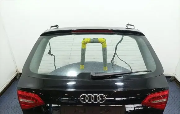 Tailgate/trunk/boot lid