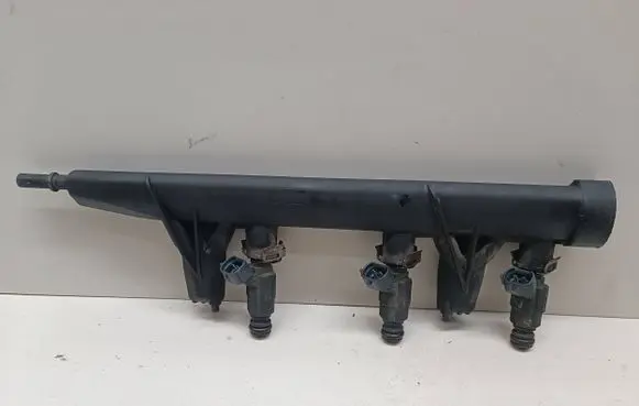 Peugeot 2008 I Fuel injector 9676017480