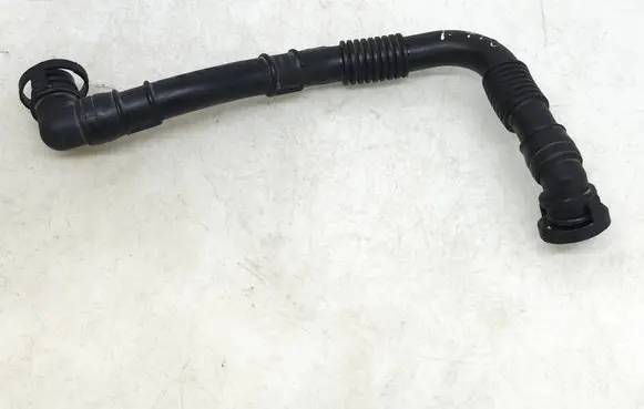 Volkswagen Transporter - Caravelle T5 Breather hose/pipe 03L103493K