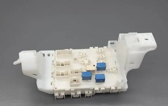 Suzuki Swift II Fuse module P60201525 111209