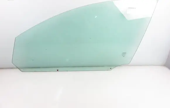 Volvo V50 Front door window glass four-door 
