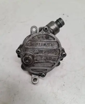 Volvo V70 Vacuum pump 30731825