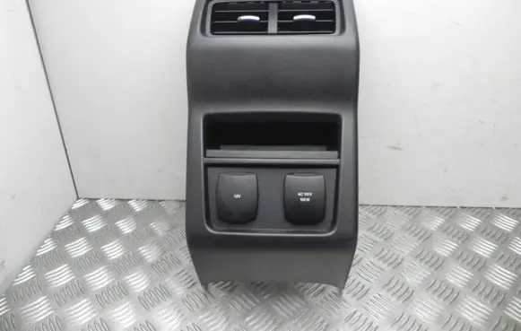 Ford Edge II Dash center air vent grill FT4BR045J90B T8538