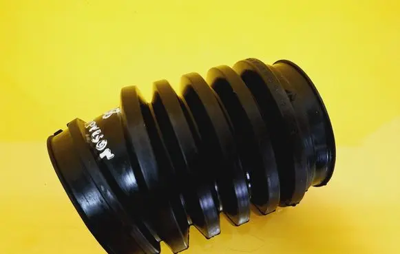 Air intake hose/pipe