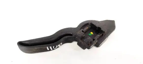 Opel Meriva A Engine bonnet (hood) release handle