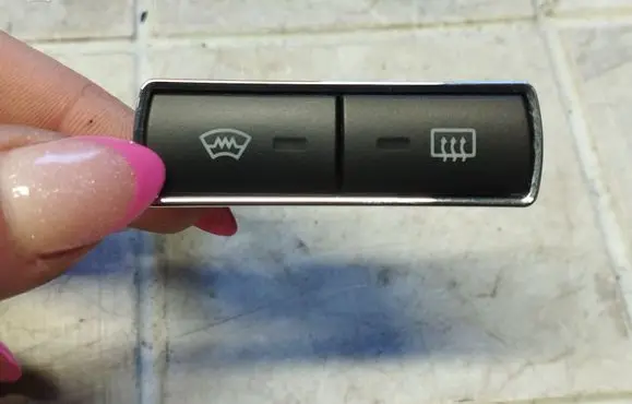 Ford Mondeo MK IV Windscreen/window heater switch BS7TALRVA 18K574AA