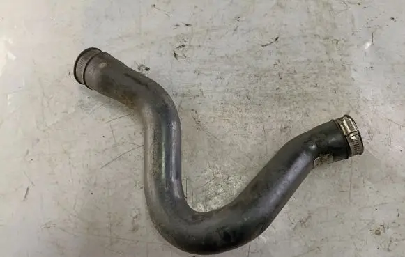 Suzuki Grand Vitara I Intercooler hose/pipe