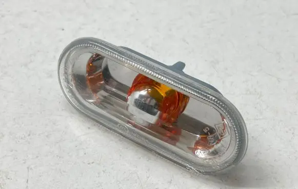 Volkswagen Transporter - Caravelle T5 Front fender indicator light 7E0949117 0215660 24CP