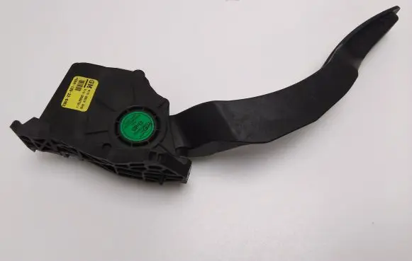 Opel Mokka Accelerator throttle pedal 95087911