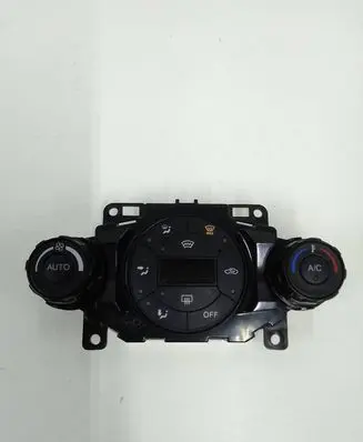 Ford Fiesta Climate control unit 8A6T18C612 8A6918C612