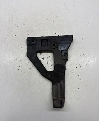 Audi A6 S6 C6 4F Front bumper mounting bracket 4F0807228