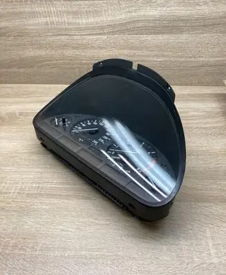BMW 5 E39 Speedometer (instrument cluster) 6907018 110008735